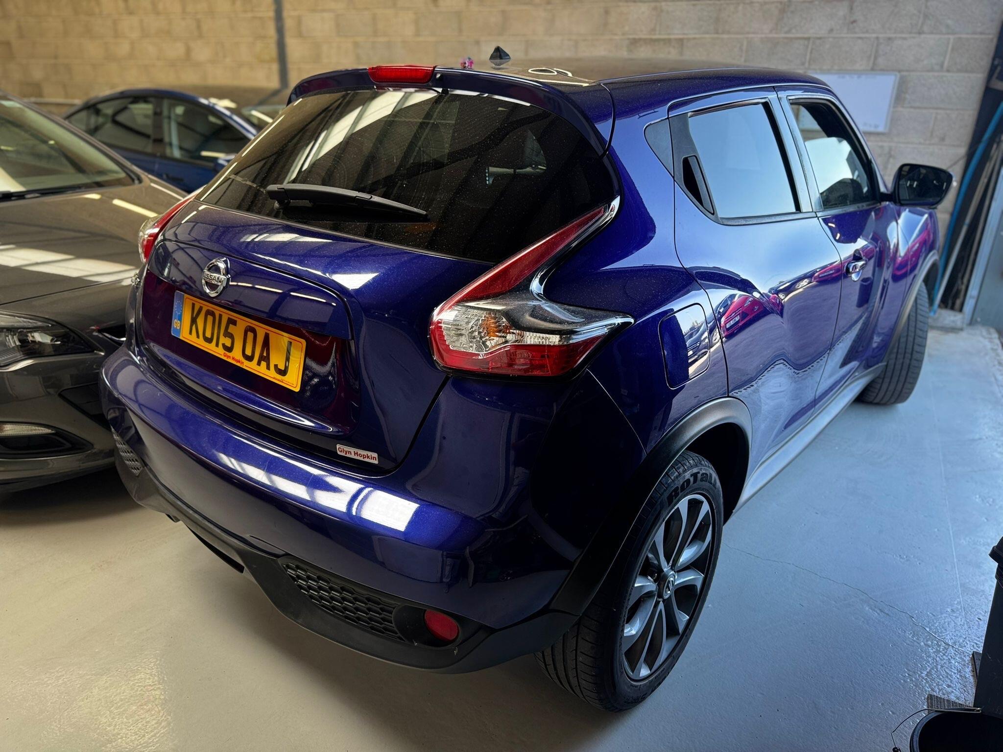 Nissan Juke Right Side